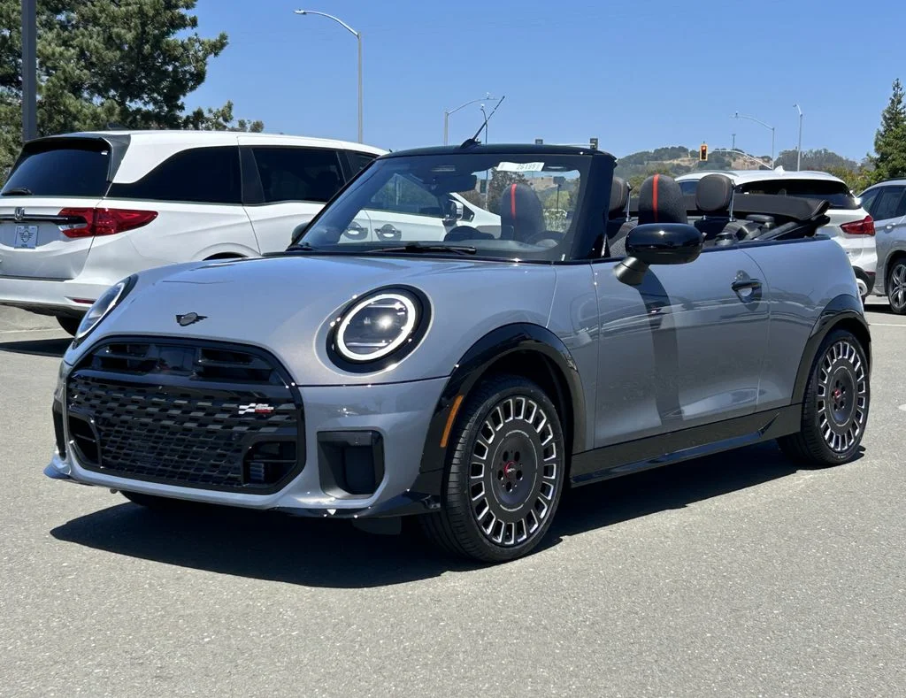 2026 MINI Convertible Cooper S's photo