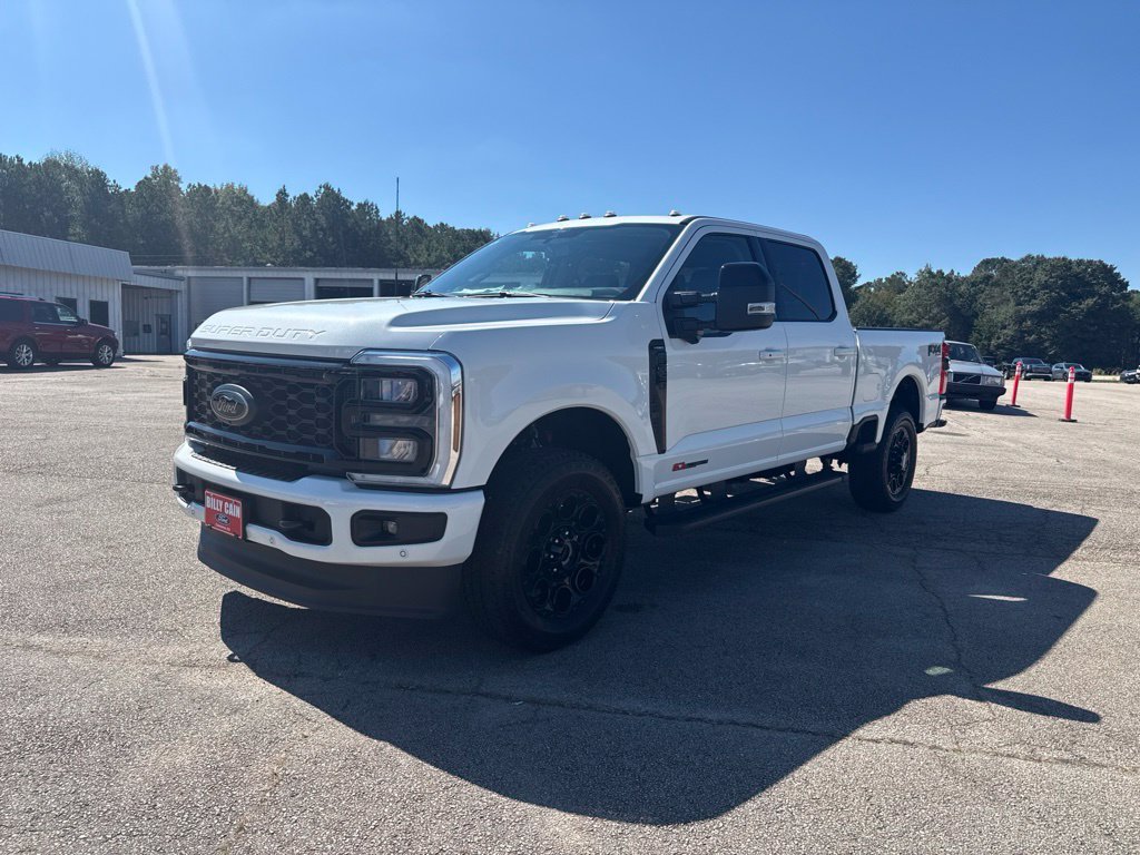 New 2026 Star White Metallic Tri-Coat Ford F-250® Lariat® image 4