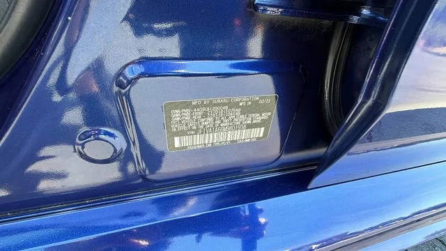 Used 2021 Blue Subaru Base image 32