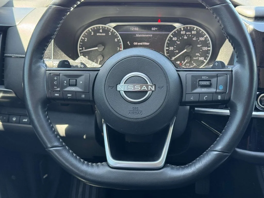 Used 2022 Gray Nissan SL image 18