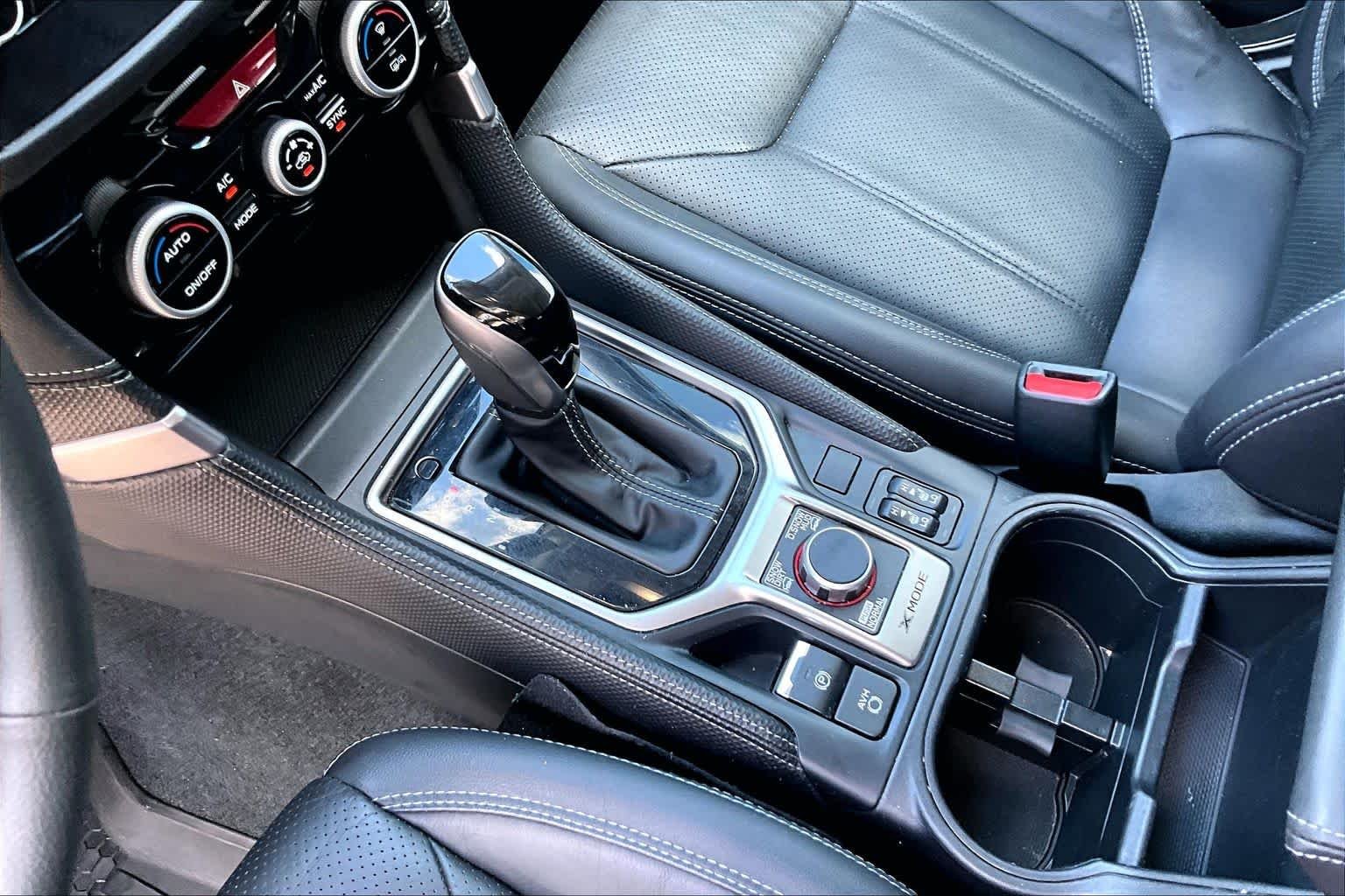 Used 2021 Crystal White Pearl Subaru Limited image 17