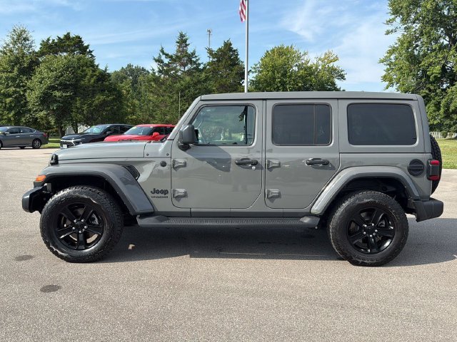 Used 2022 Gray Clearcoat Jeep Unlimited Sahara Altitude image 6