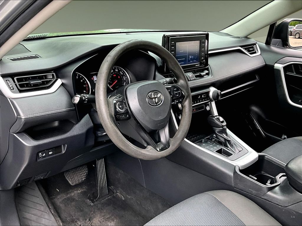 Used 2022 Silver Toyota LE image 8
