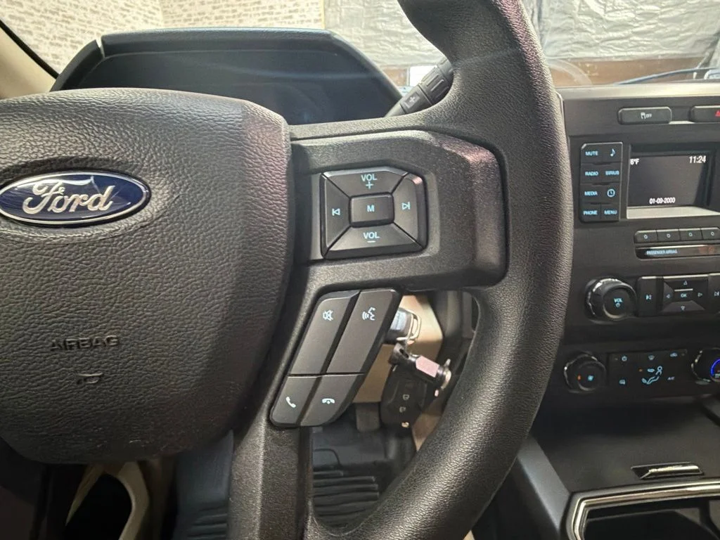 Used 2019 Black Metallic Ford XLT image 18