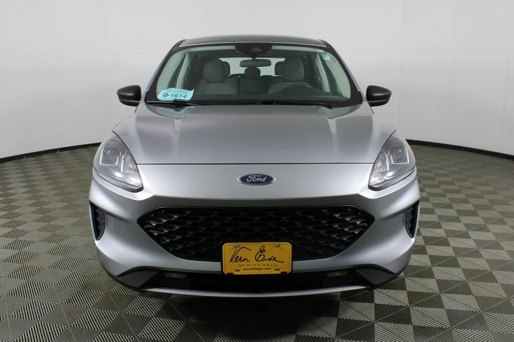 Used 2022 Ford Escape S with VIN 1FMCU9F63NUA58651 for sale in Mitchell, SD