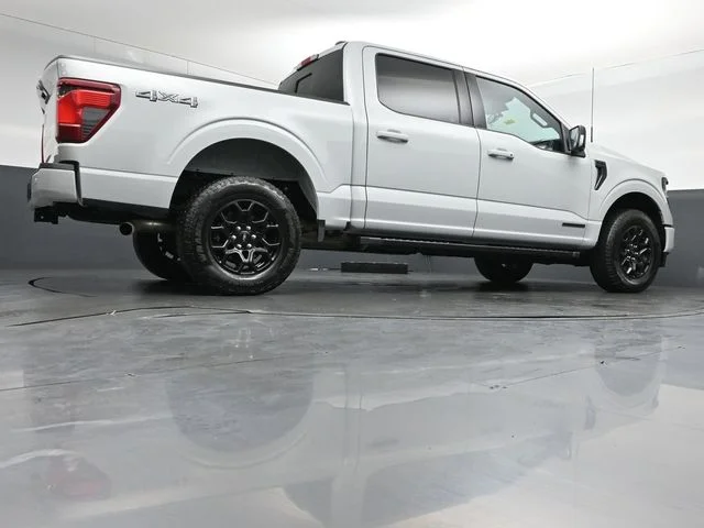 Certified Used 2024 Avalanche Ford XLT image 43