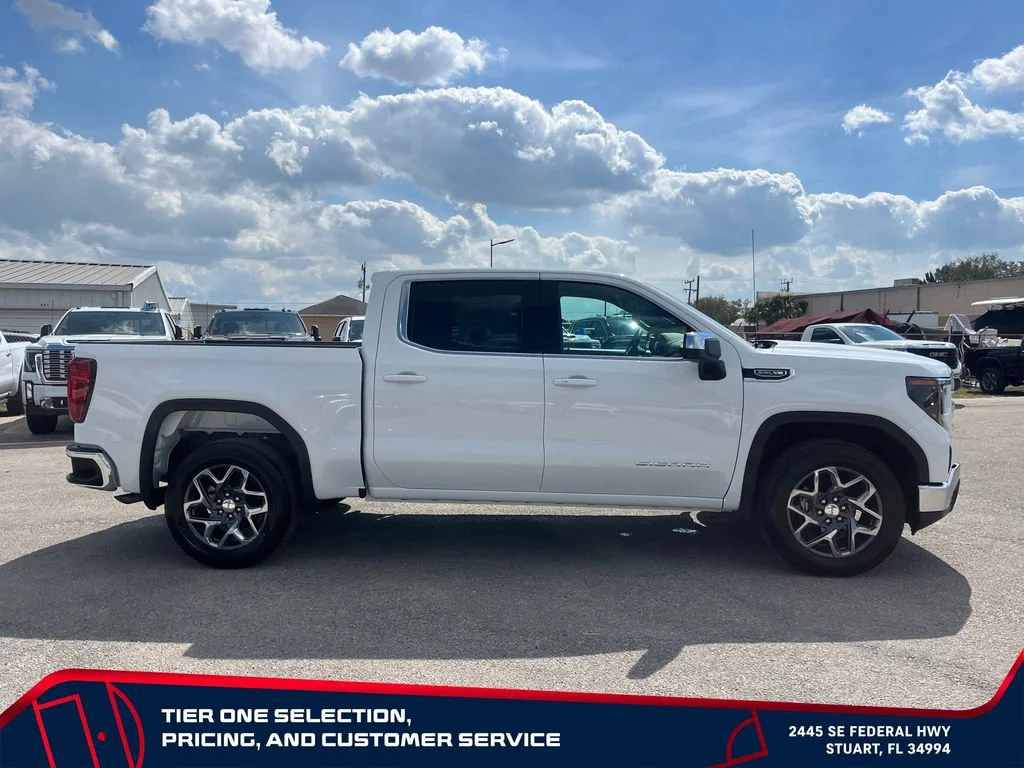 New 2026 Summit White GMC SLE image 8