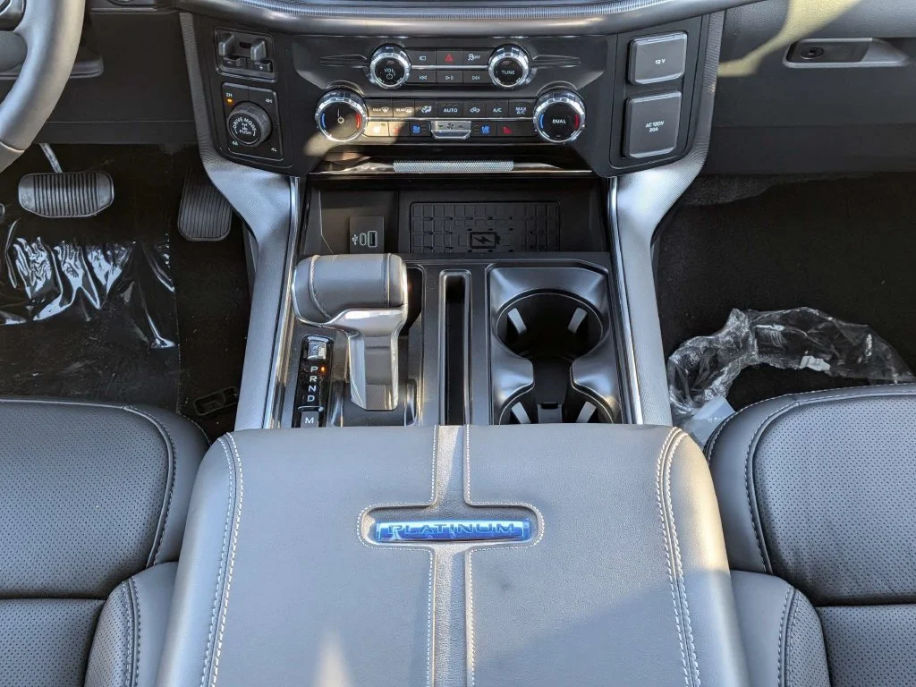 New 2026 Star White Metallic Tri-Coat Ford Platinum® image 17