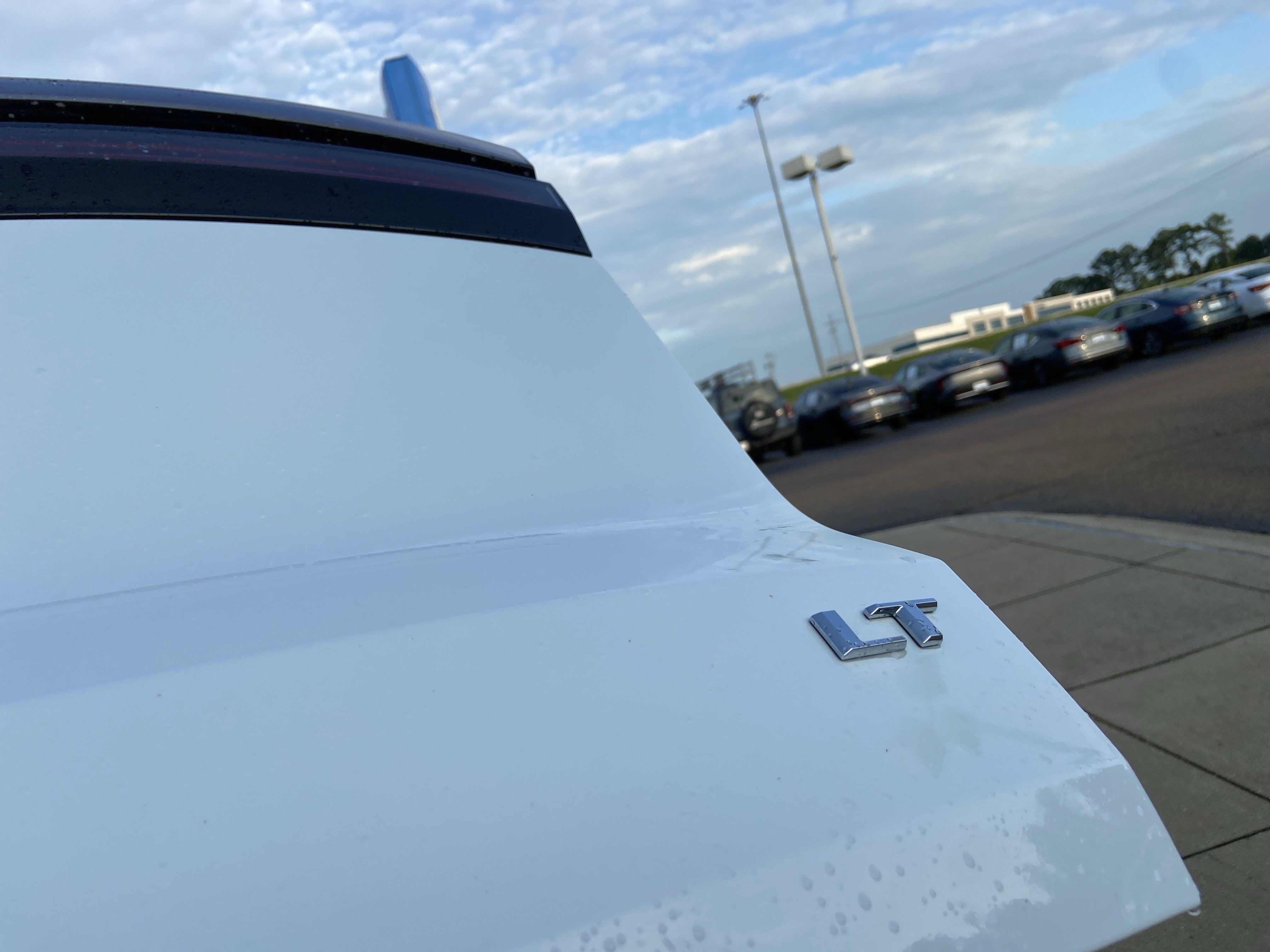 Used 2024 Summit White Chevrolet FWD LT image 53