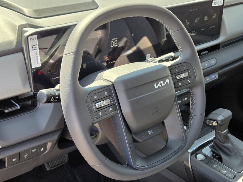 New 2027 Pale Gray Kia S image 10