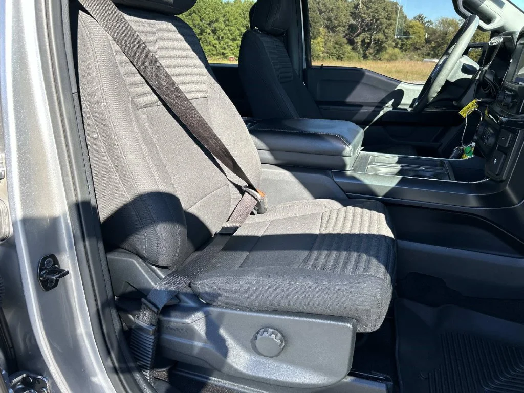 Used 2021 Silver Ford XL image 31