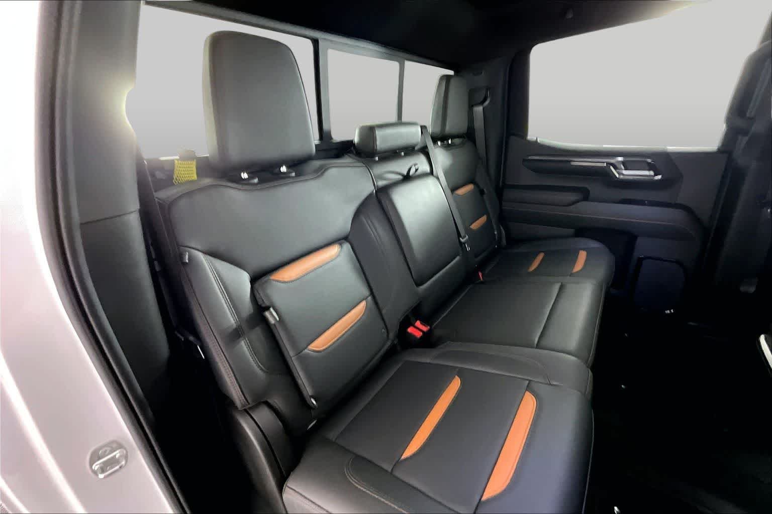 Used 2024 Summit White GMC AT4 image 20