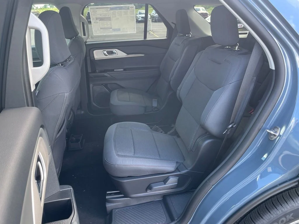 New 2026 Vapor Blue Metallic Ford Active image 32