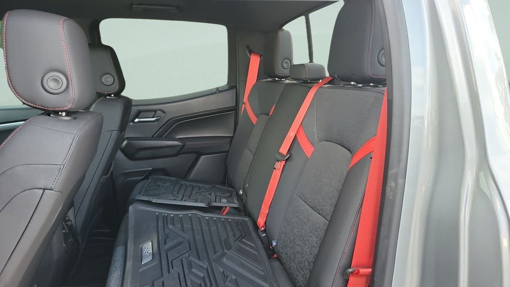 Used 2023 Gray Chevrolet Z71 image 10