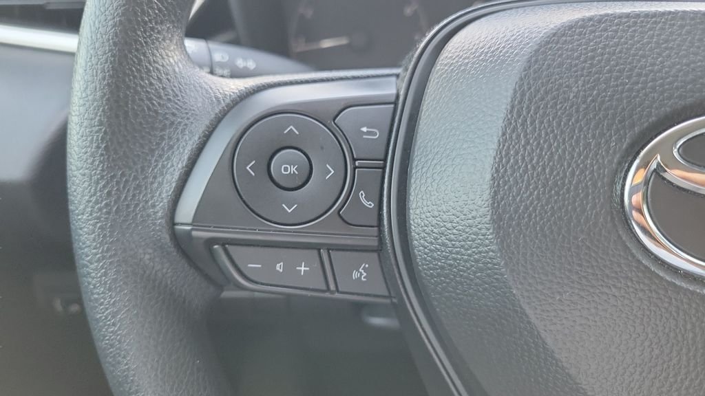 Certified Used 2025  Toyota LE image 22
