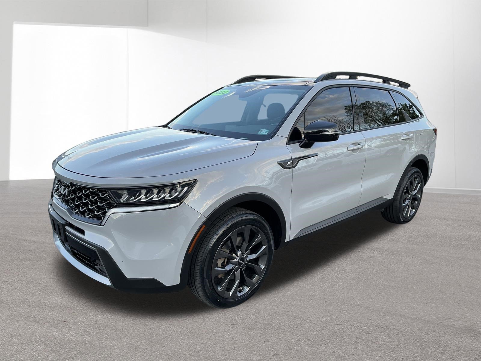 Used 2022 Wolf Gray Kia X-Line EX image 7
