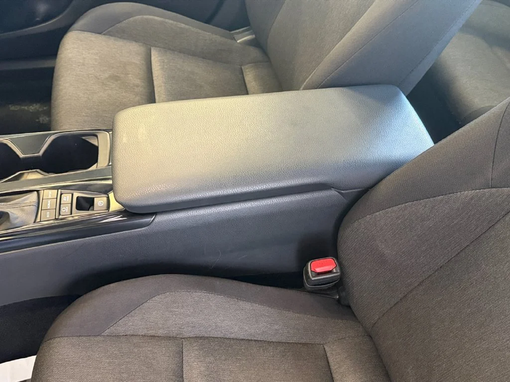 Used 2025 White Toyota LE image 12