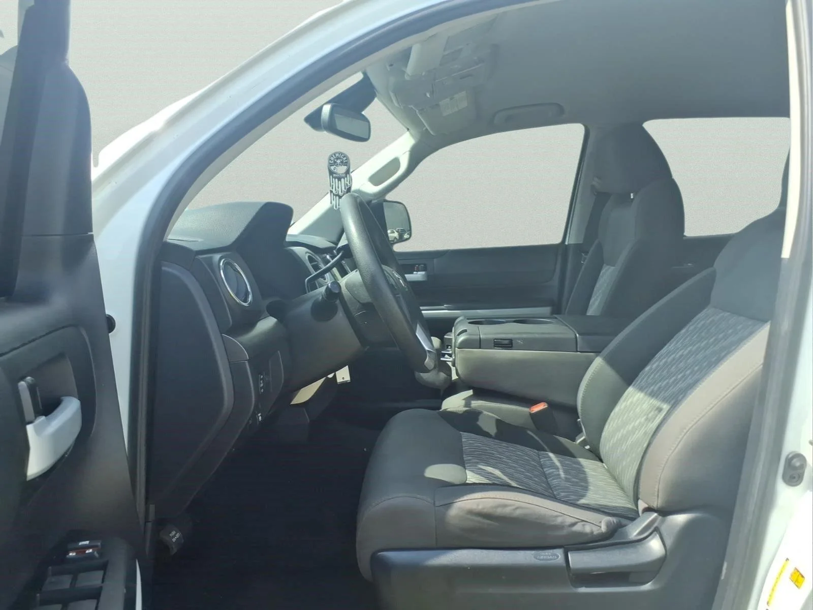 Used 2020 Super White Toyota SR5 image 16