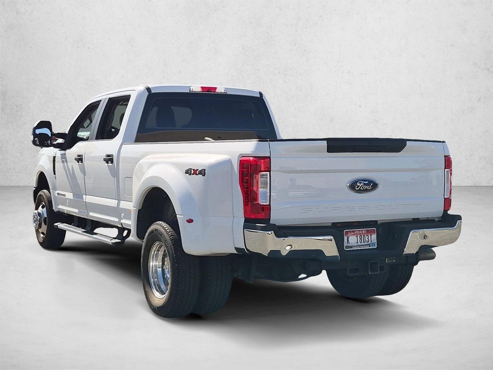Used 2017 Oxford White Ford XL image 7