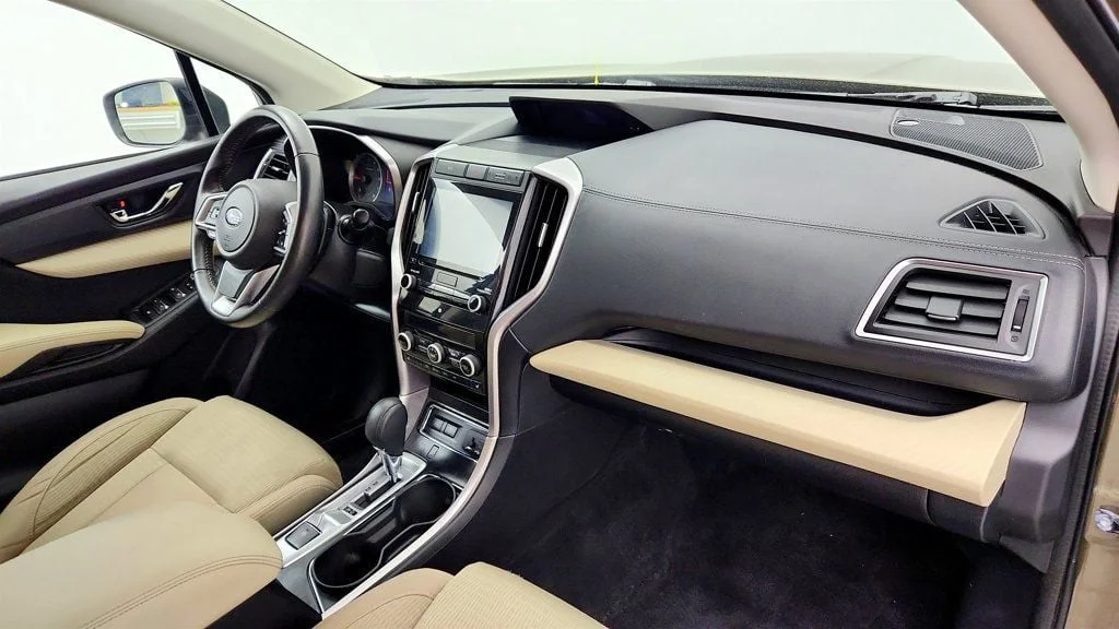 Used 2022 Autumn Green Metallic Subaru Premium 7-Passenger w/ Convenience Package & Wireless Charger image 26