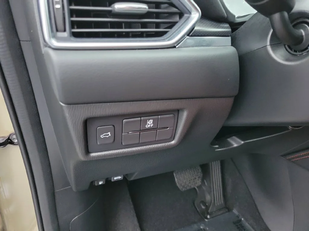 Certified Used 2024 Beige Mazda 2.5 Carbon Turbo image 18