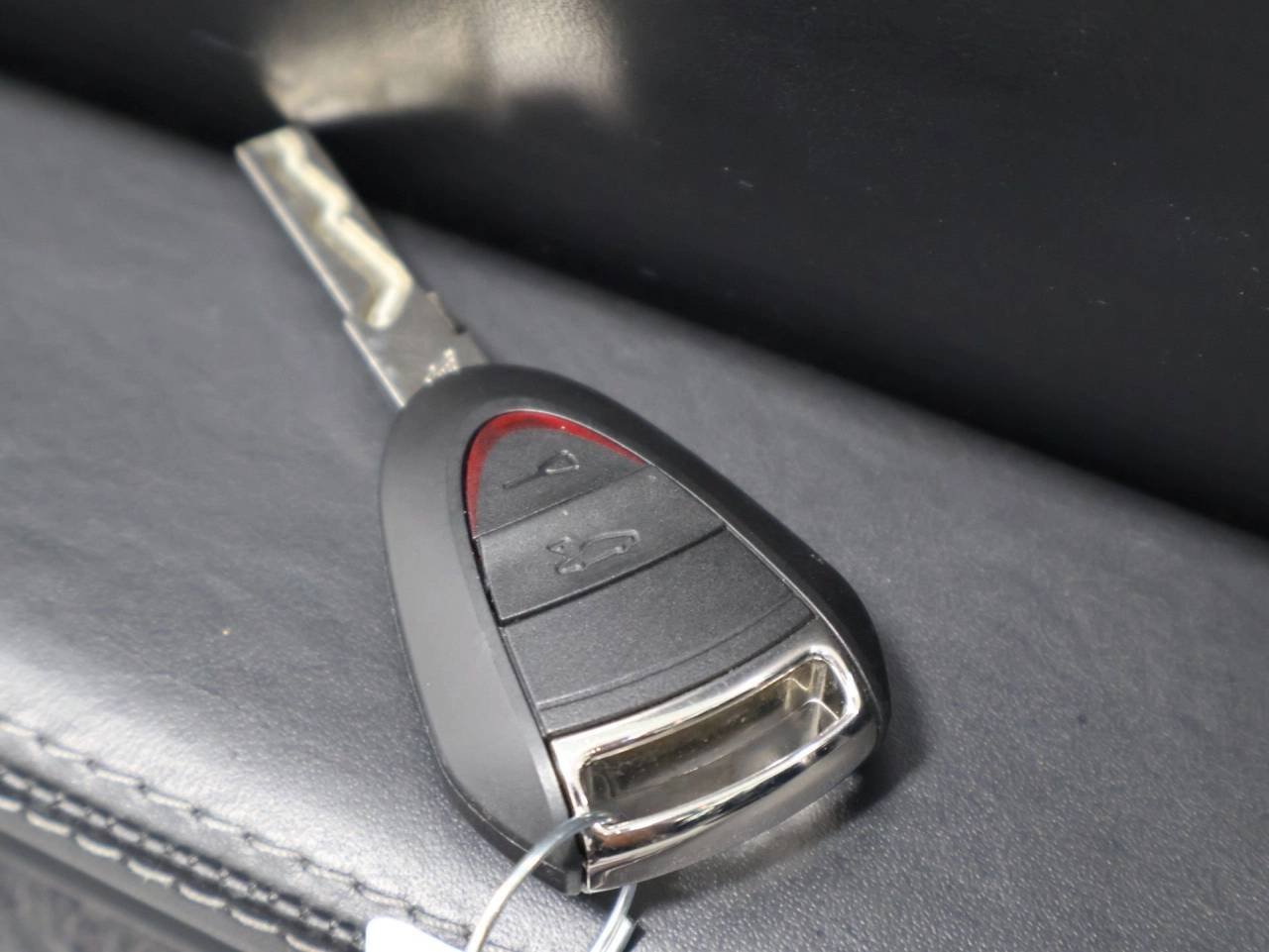 Used 2005 Seal Grey Metallic Porsche Carrera S image 38