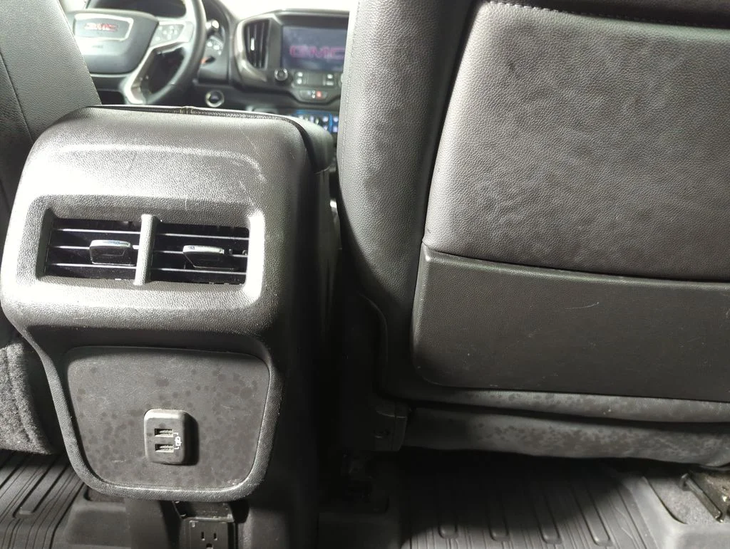 Used 2023 Sterling Metallic GMC AT4 image 30