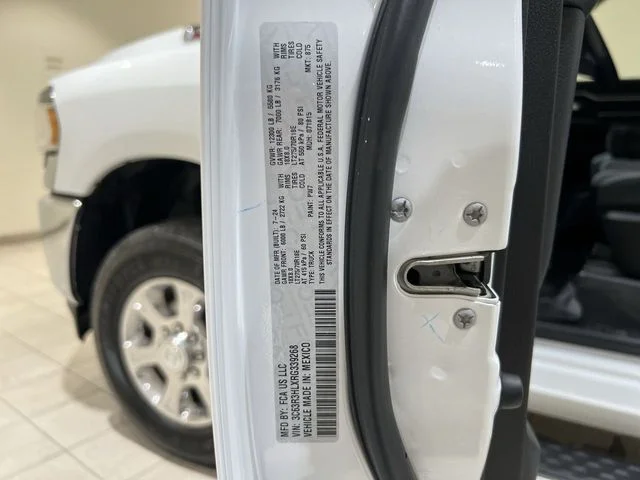 Used 2024 Bright White Clearcoat Ram Big Horn image 29