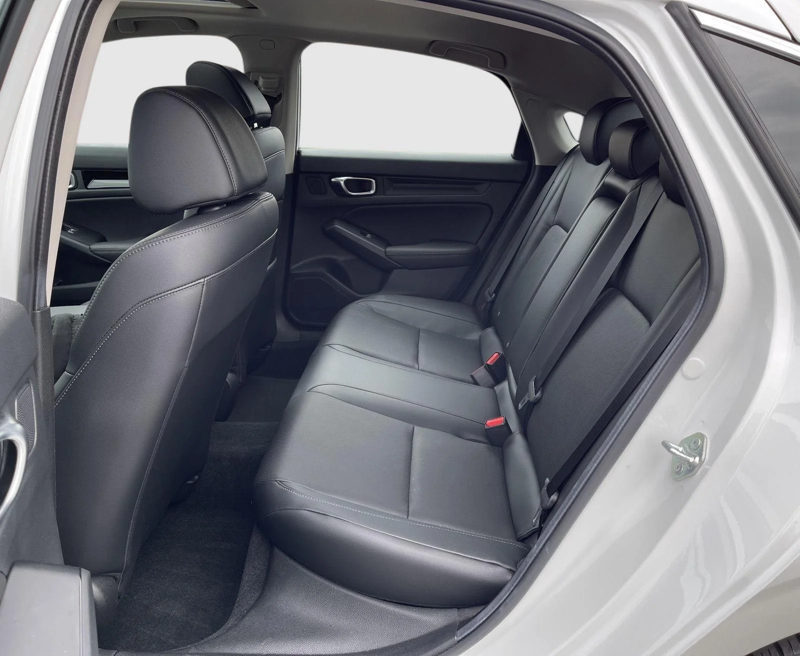 Used 2024 Platinum White Pearl Honda EX-L image 15