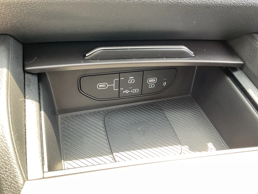 Used 2026 Wolf Gray Kia EX image 29