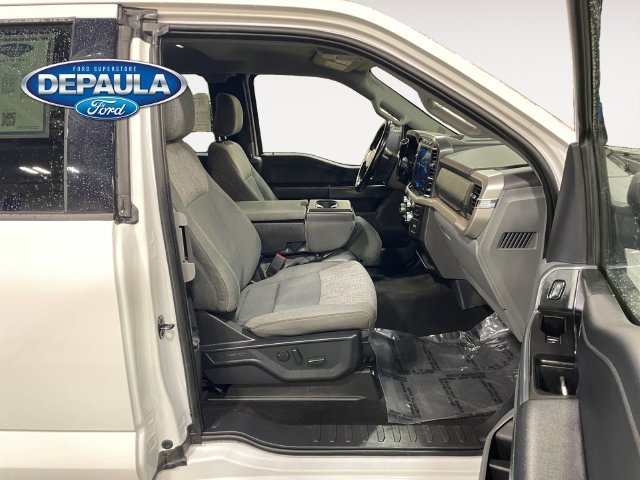 Used 2022 White Ford XLT image 18