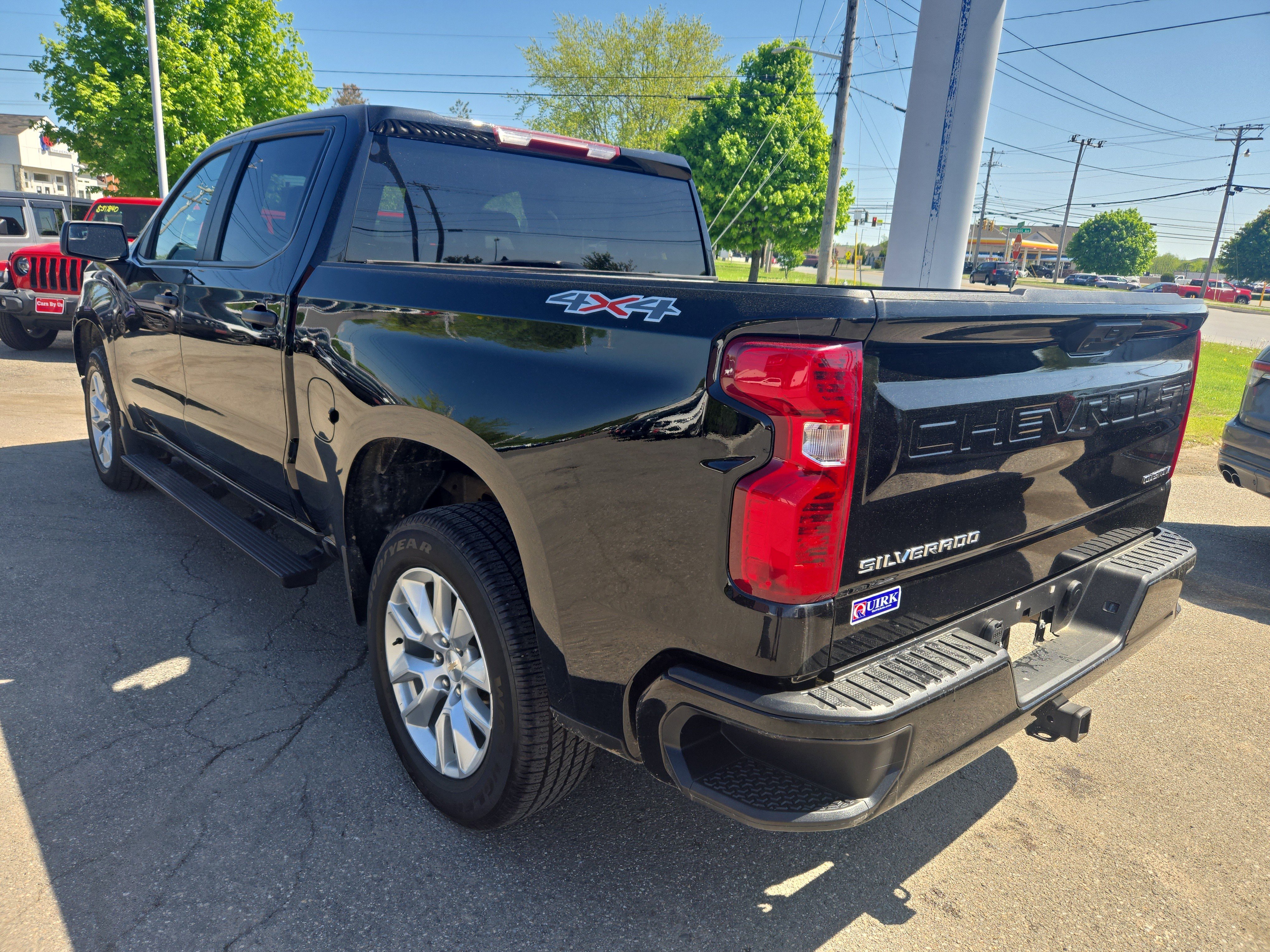 Used 2023 Black Chevrolet Custom image 12