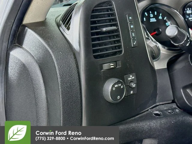 Used 2014 Summit White GMC SLE image 10