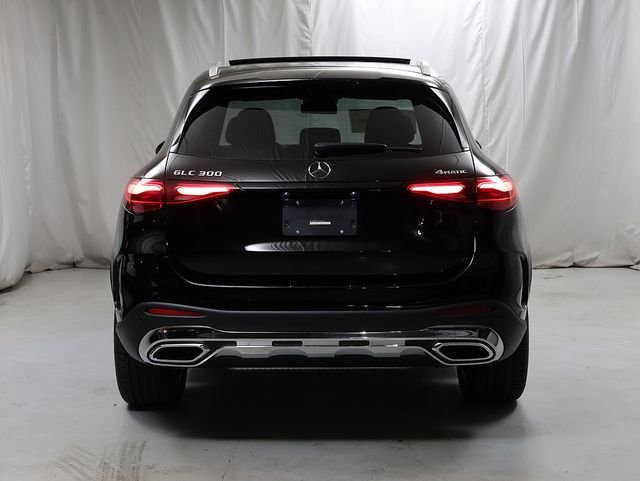 New 2026 Black Mercedes-Benz GLC 300 image 7