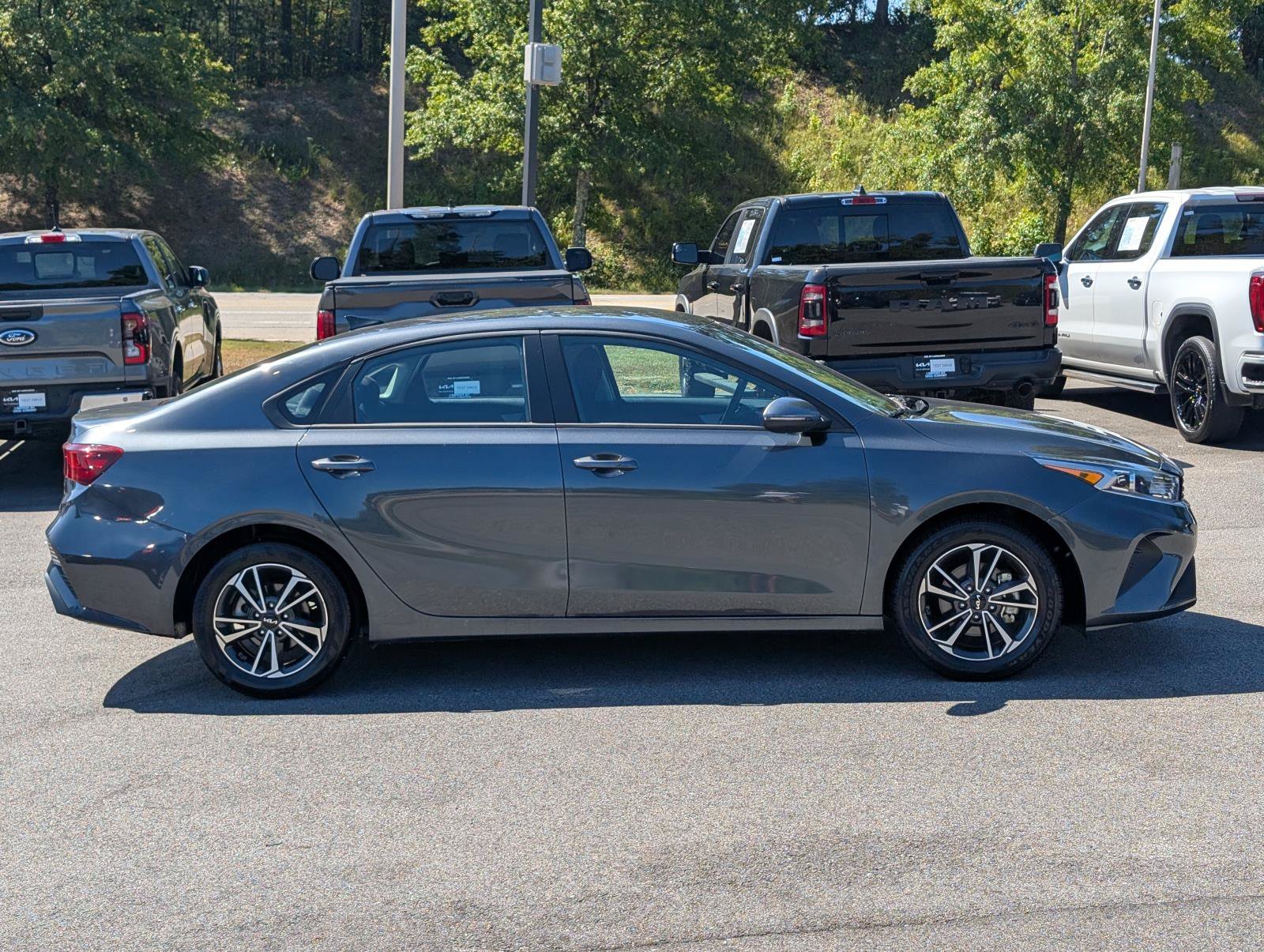 Used 2024 Gravity Gray Kia LXS image 5