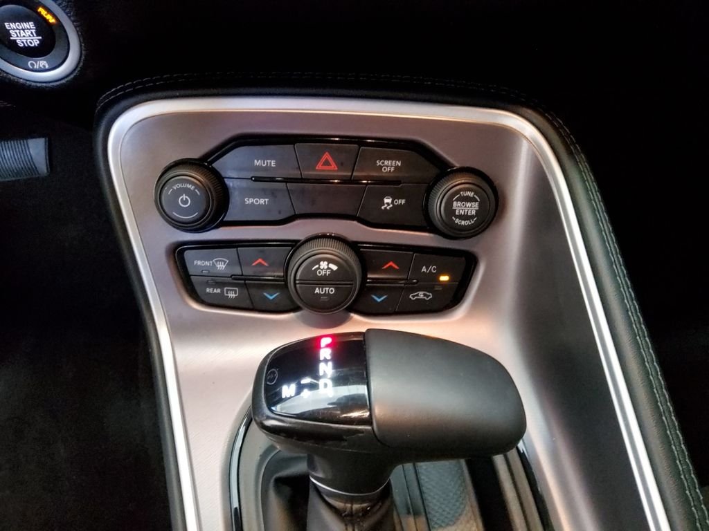 Used 2022 Purple Dodge SXT image 23