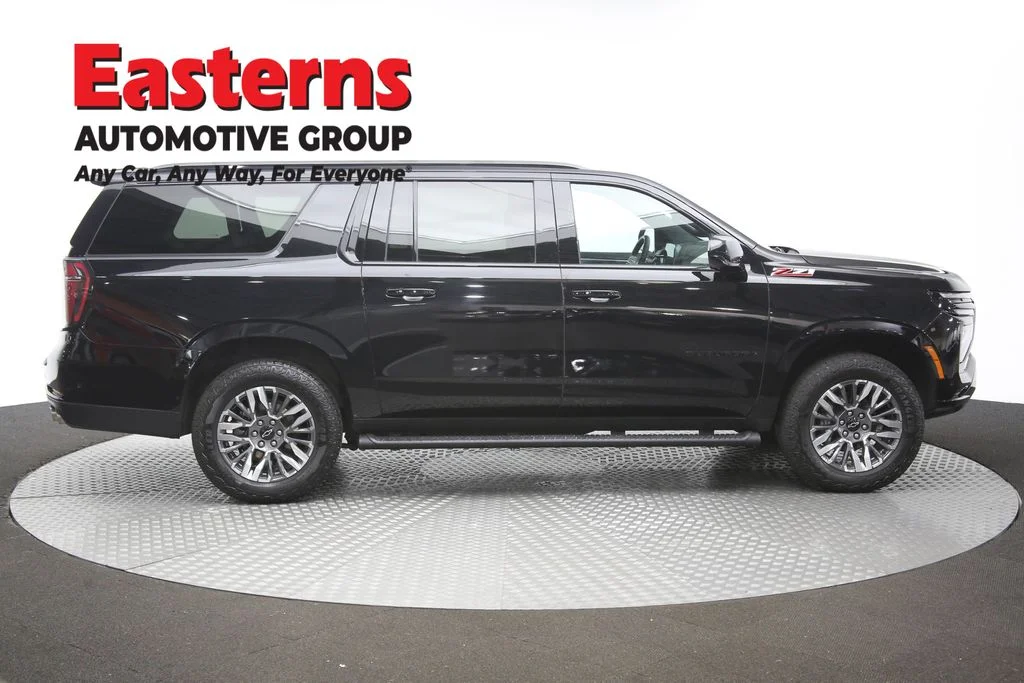 Used 2025 Black Chevrolet Z71 image 49