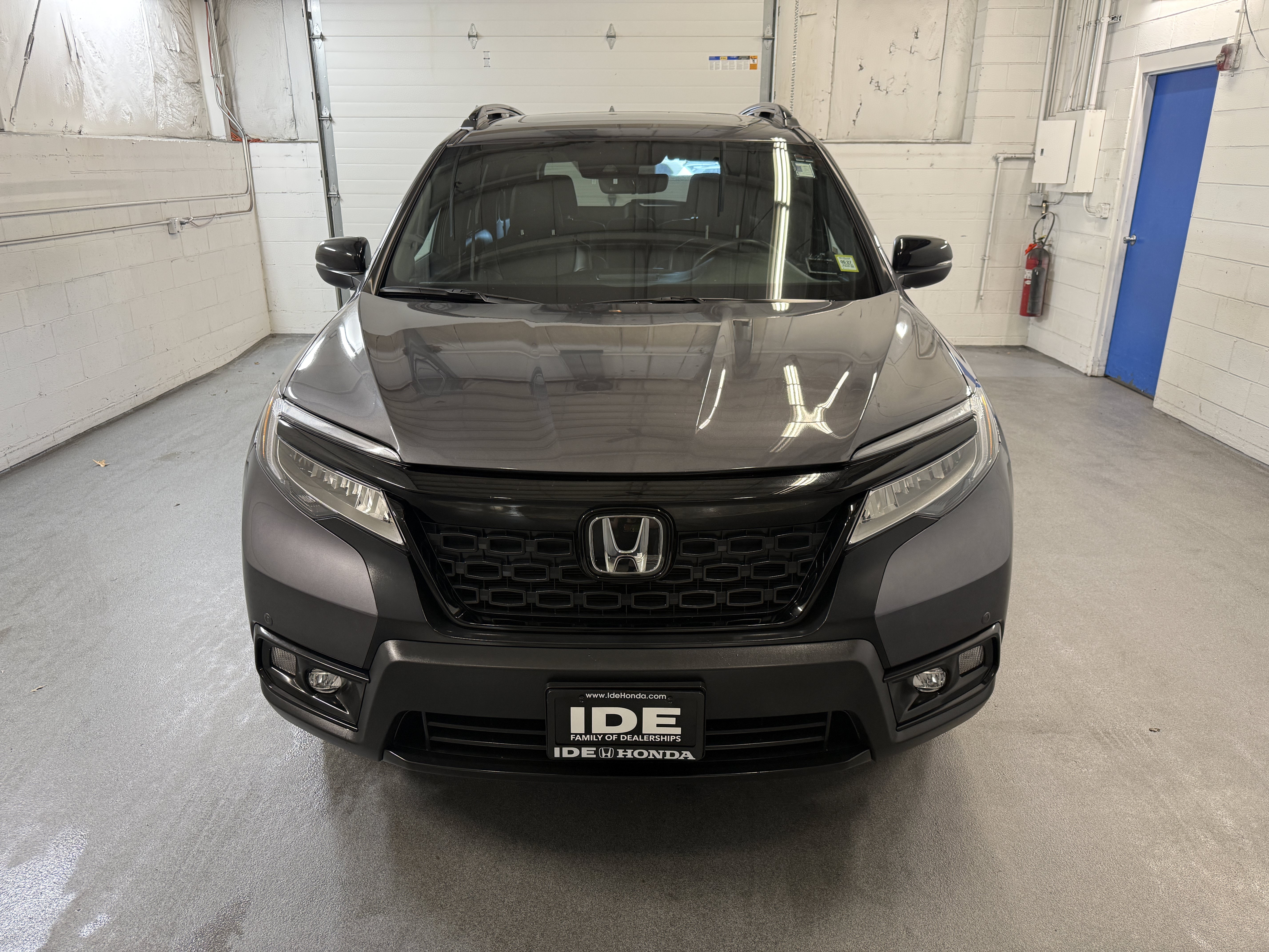 Used 2019 Modern Steel Metallic Honda Touring image 3