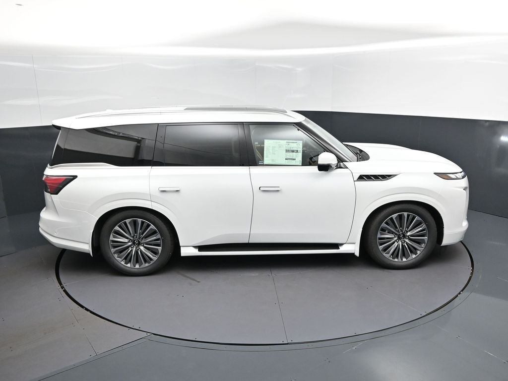 New 2026 RADIANT WHITE INFINITI Luxe 2WD image 31