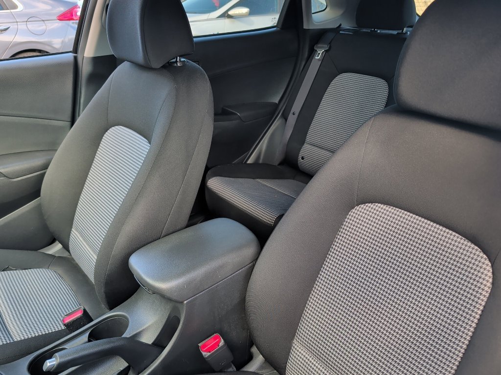 Used 2021 Ultra Black Hyundai SEL image 2