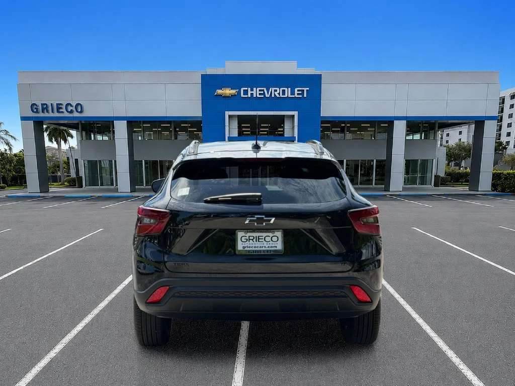 2026 Chevrolet Trax LT - Photo 6