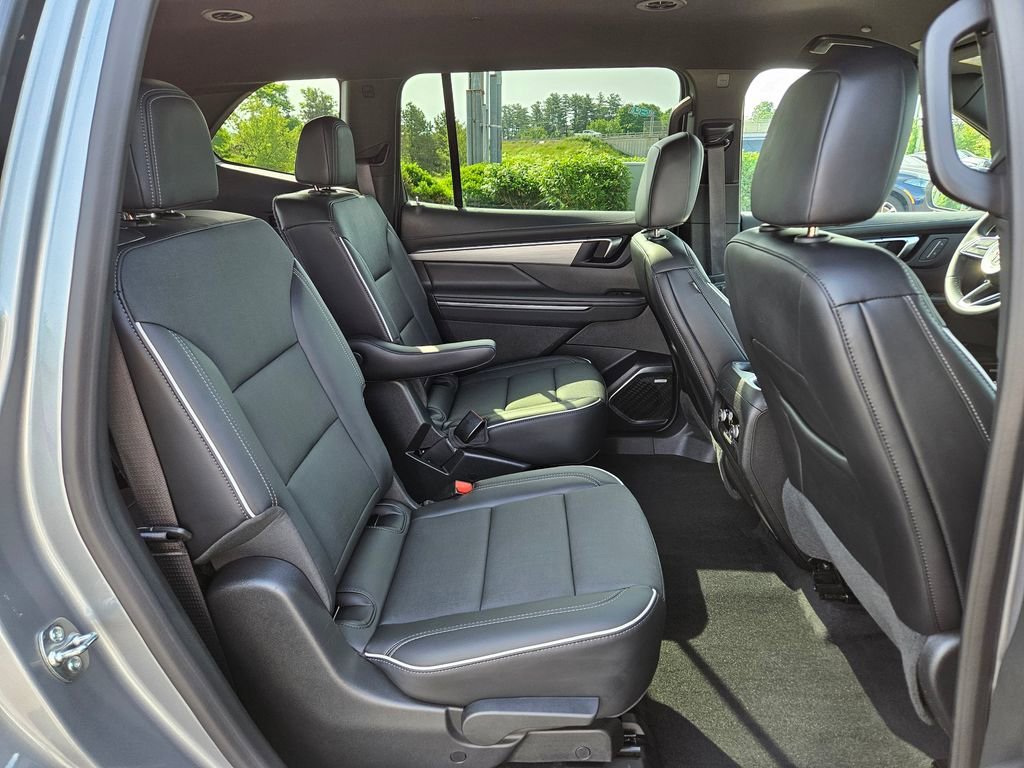 2025 Buick Enclave Preferred - Photo 16
