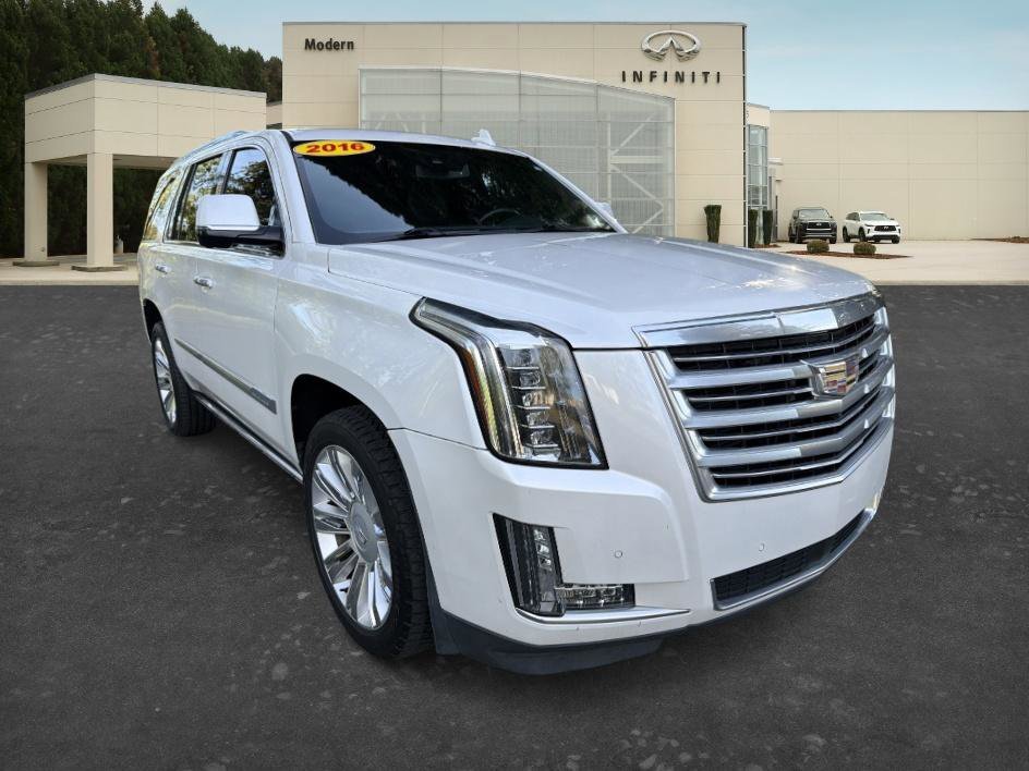 Used 2016 Crystal White Tricoat Cadillac Platinum image 3
