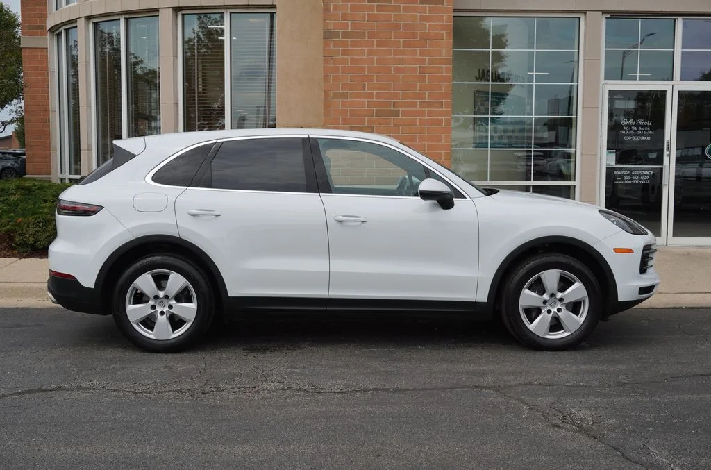 Used 2019 White Porsche Base image 6