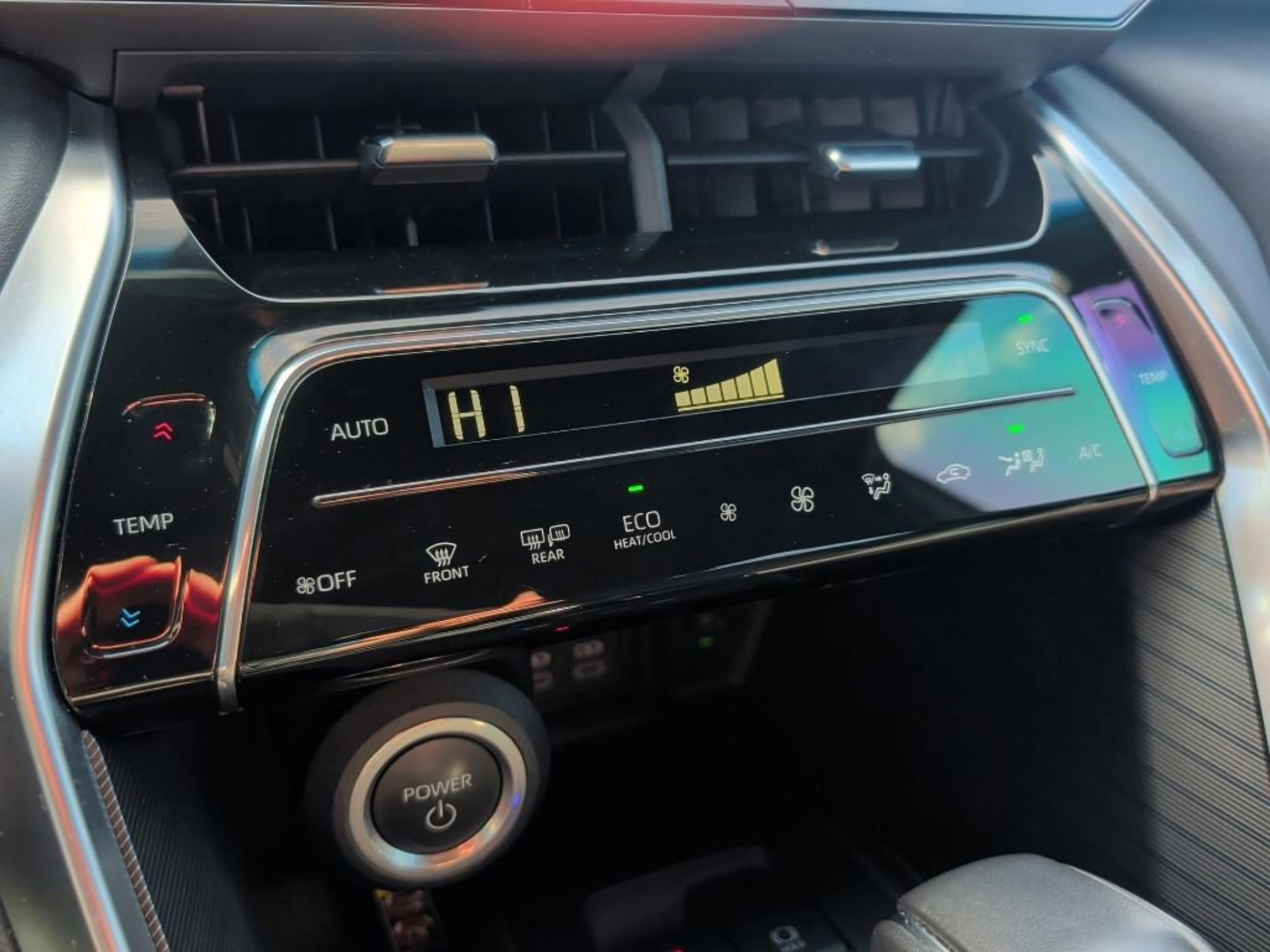 2024 Toyota Venza Nightshade - Photo 32