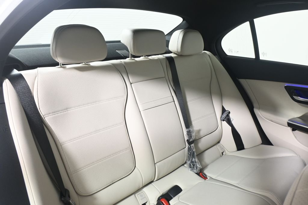 New 2026 Polar White Mercedes-Benz C 300 image 33