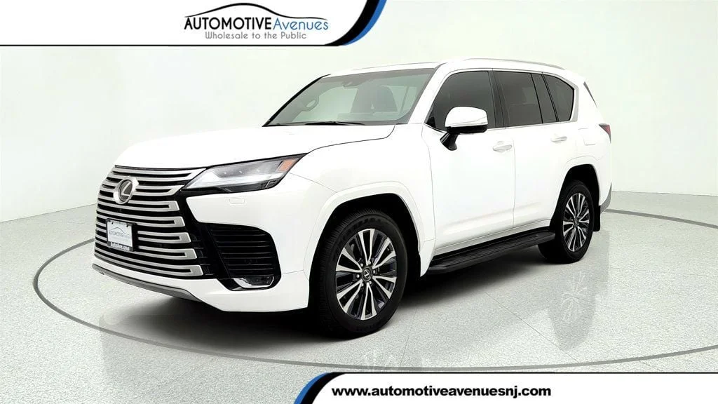 2023 Lexus LX 600 600 Premium's photo
