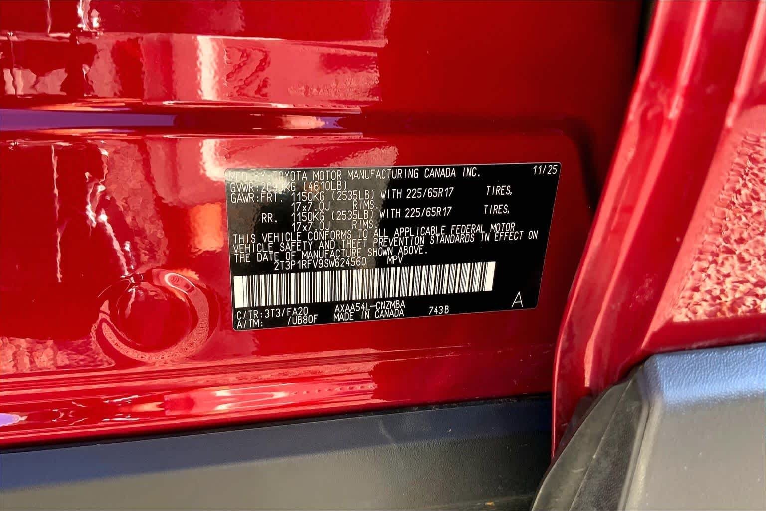 Used 2025 Ruby Flare Pearl Toyota XLE image 35
