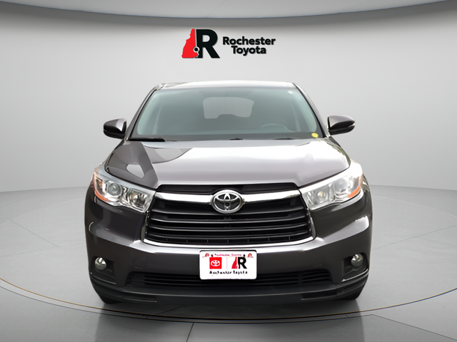 Used 2014 Toyota Highlander LE Plus with VIN 5TDBKRFH4ES064566 for sale in Rochester, NH