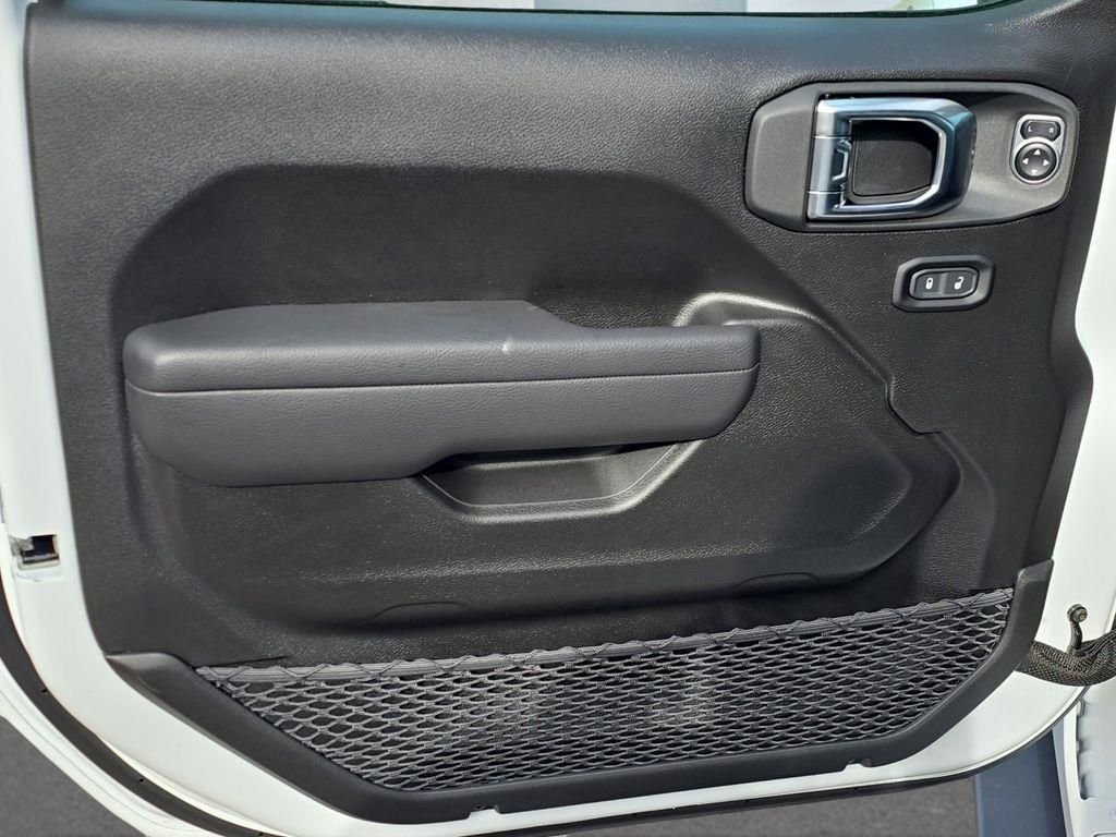 2026 Jeep Wrangler 4-Door Rubicon - Photo 12